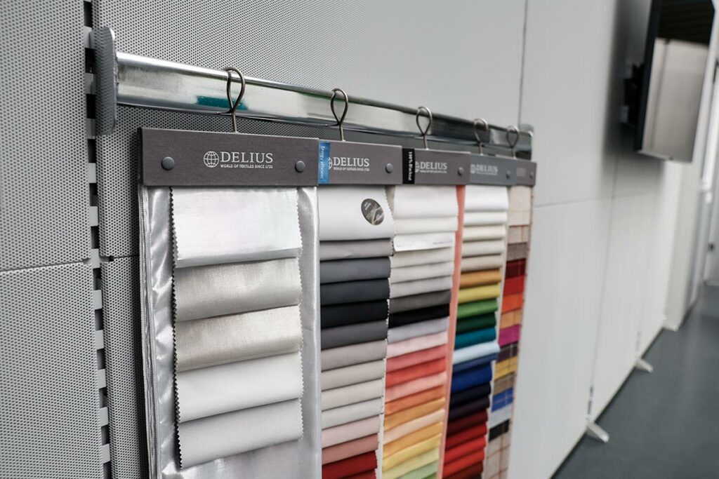 g-showroom10 Farbauswahl mit Stoffmustern im Showroom